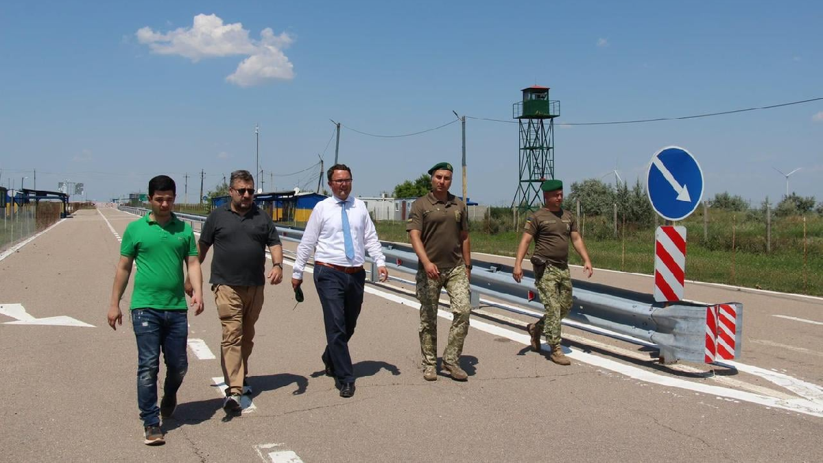 The Ambassador of Cyprus to Ukraine visited the administrative border with the occupied Crimea